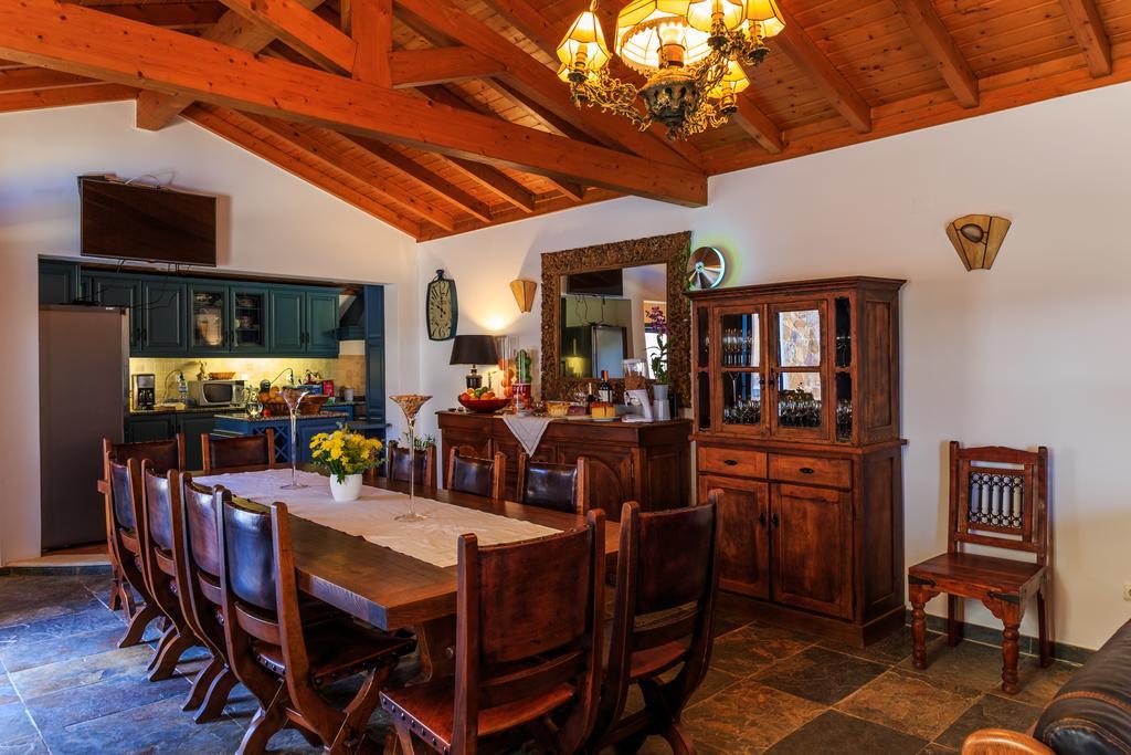 Monte Soalheiro Guest House ซัมบูเจย์ราโดมาร์ ภายนอก รูปภาพ
