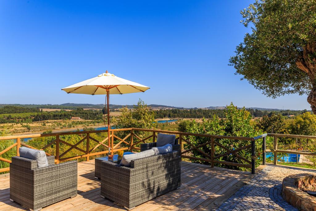 Monte Soalheiro Guest House ซัมบูเจย์ราโดมาร์ ภายนอก รูปภาพ